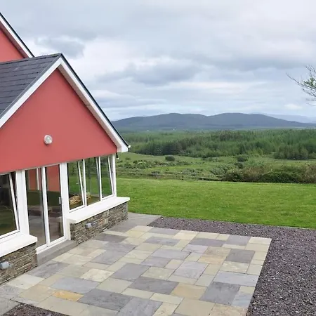 Grace's Landing Sneem