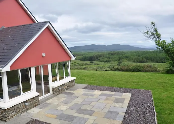 Grace's Landing Sneem